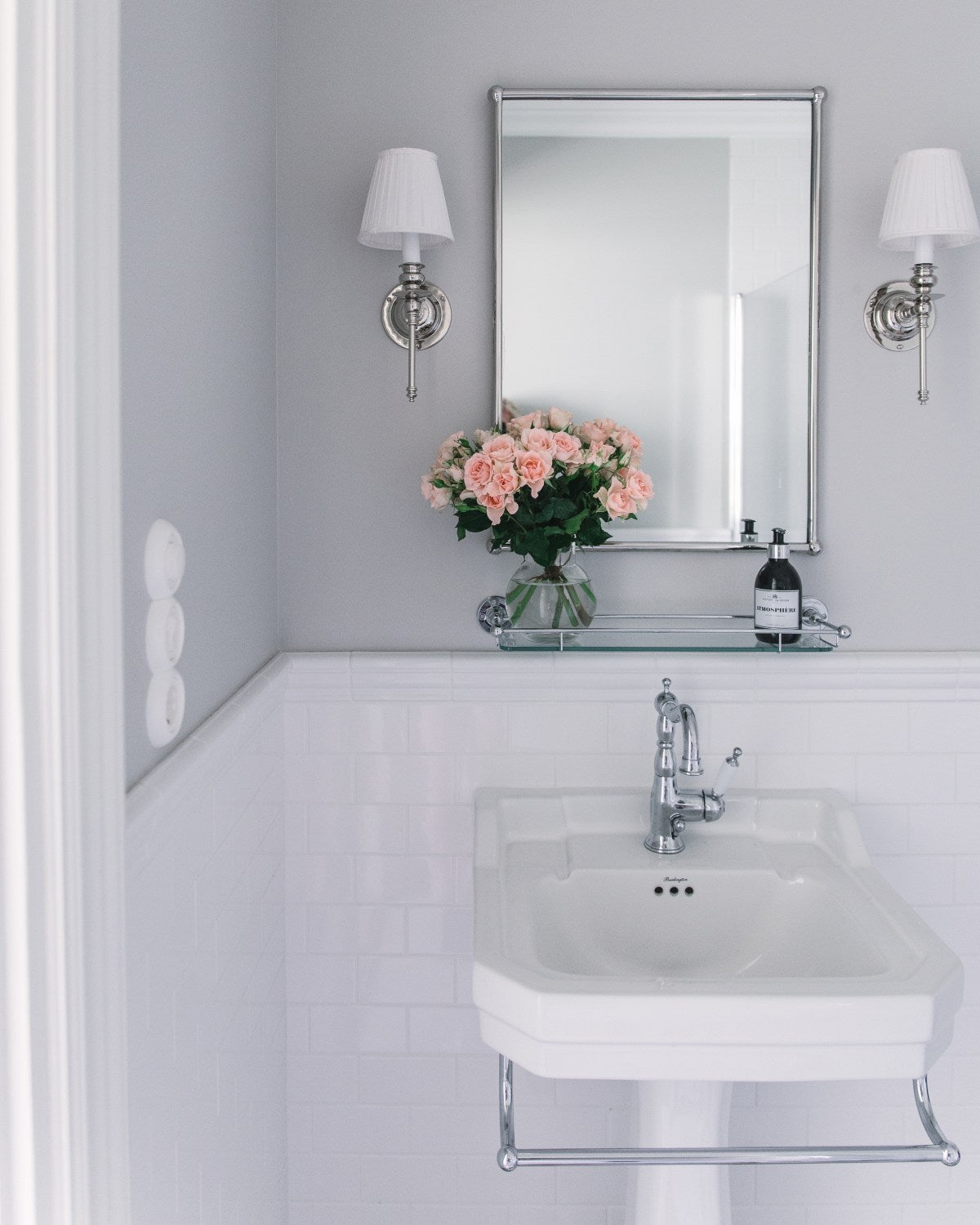 Inspiration - Nybyggt badrum i äldre stil card image