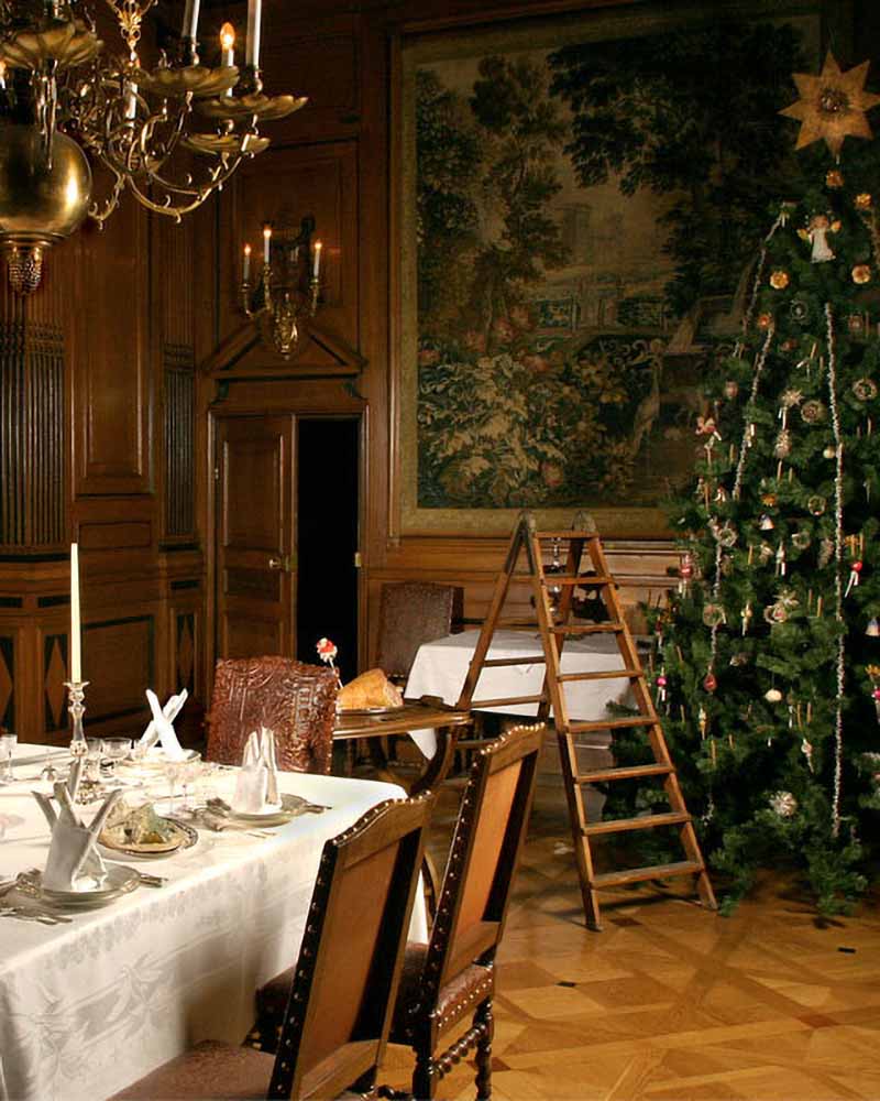 Historisk kuriosa - Fira jul som Hallwyls år 1920 card image