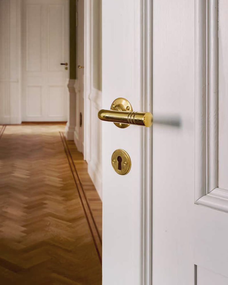 Escutcheon brass - Sekelskifte image