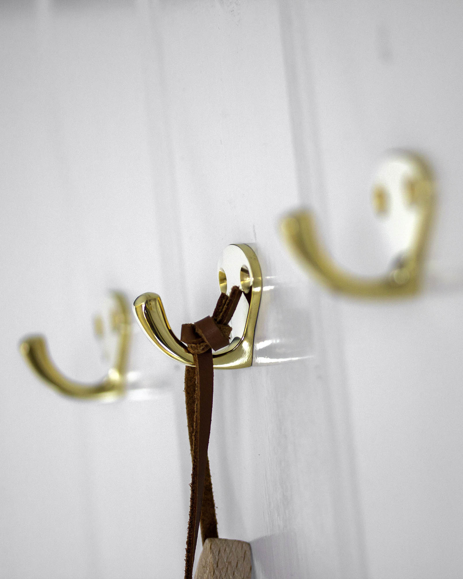 Small hook - Brass, Bårebo image