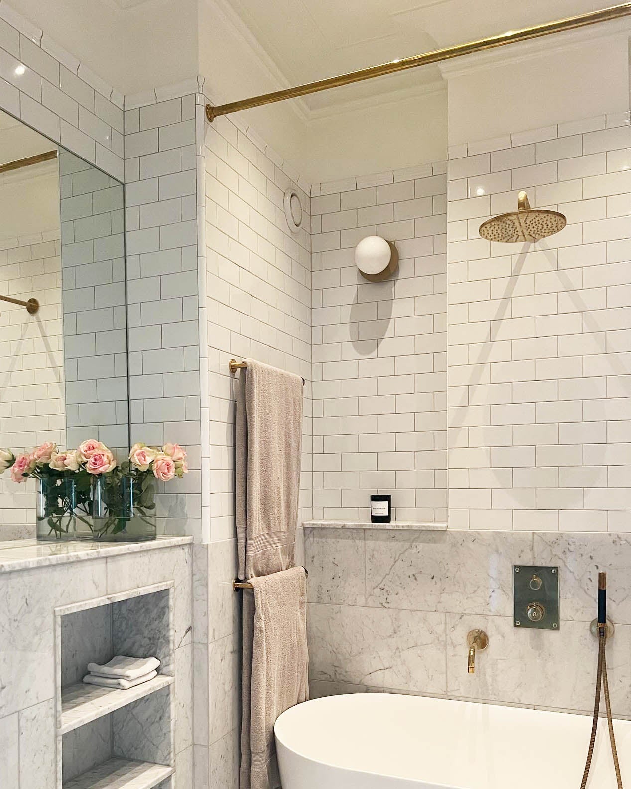 Tube holder brass 25 mm - Wall mount image