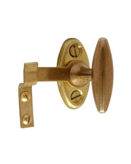 Skabs og vinduesgreb Låsbolaget 676 messing thumbnail image