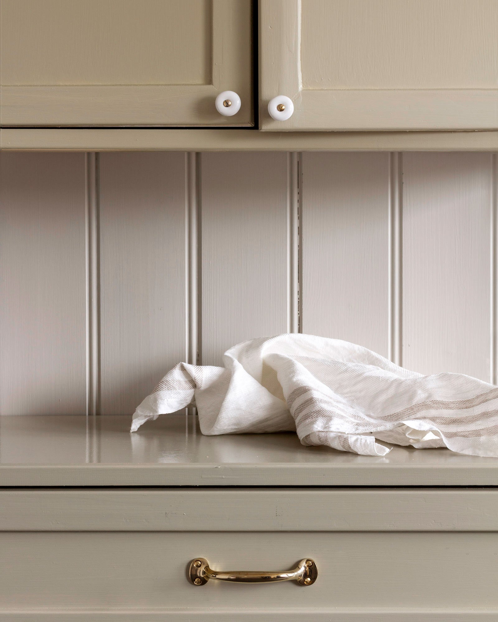 Knob - Porcelain small 25 x 20 mm image