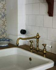 Kjøkkenbatteri - Horus Victoria 2-hulls messing thumbnail image