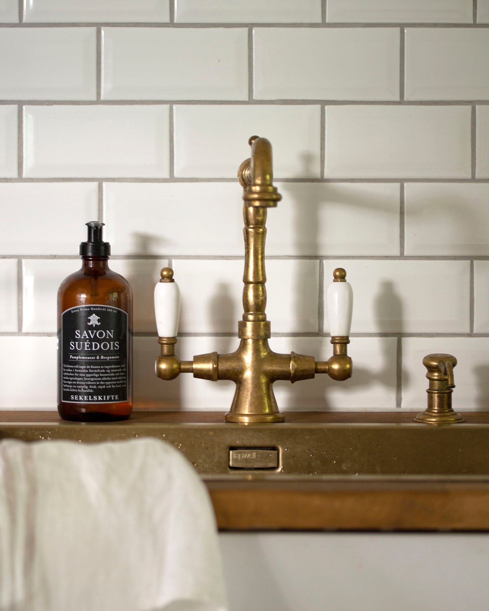 Soap pump - Haga - Brass image