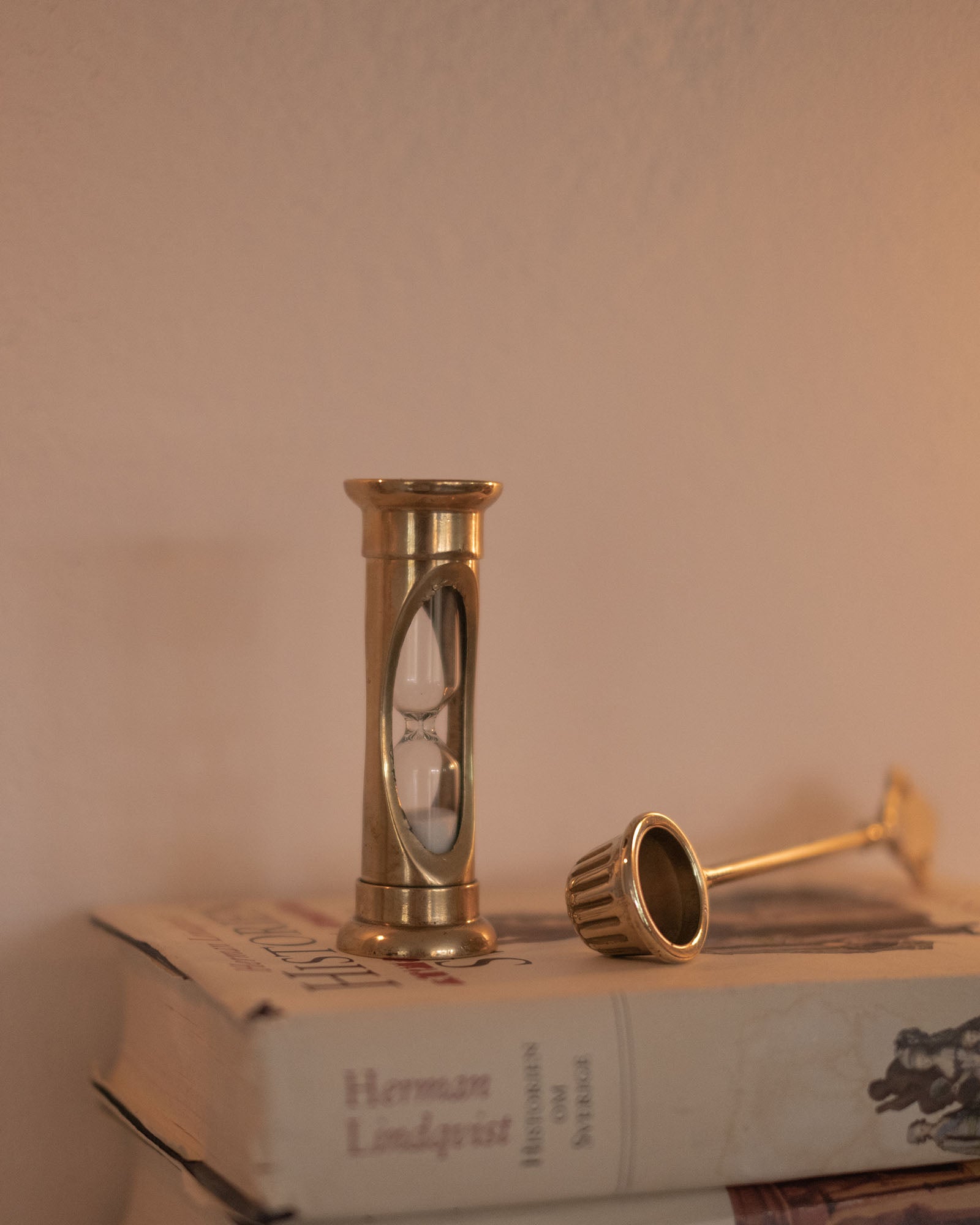 Candle snuffer - Brass image