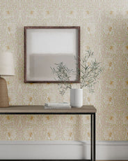 William Morris & Co. Tapet - Pimpernel Sap Green/Strawberry thumbnail image