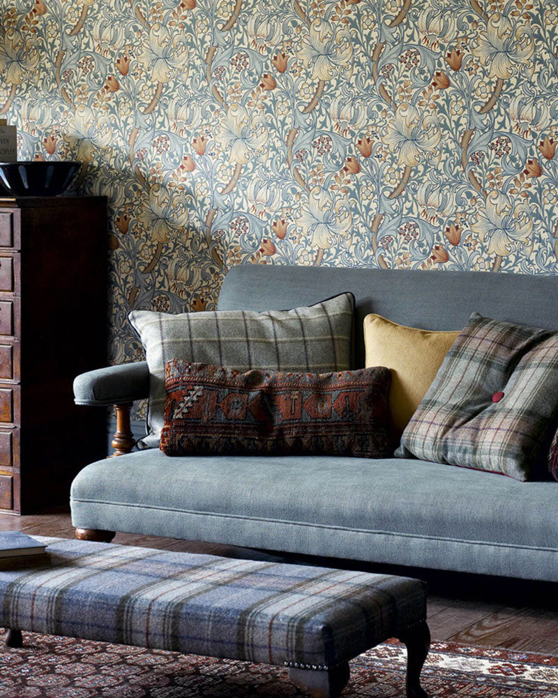 William Morris & Co. Tapet - Golden Lily Pale Biscuit image