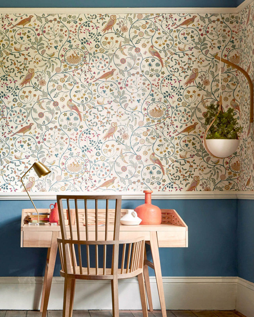 William Morris & Co. Tapet - Newill indigo saffron image
