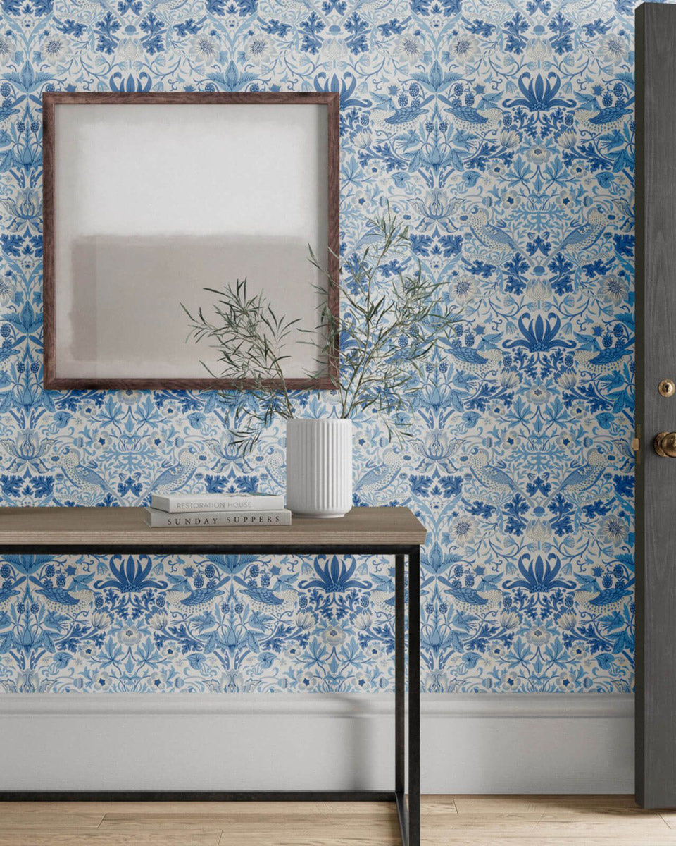 William Morris & Co. Tapet - Simply Strawberry Thief woad image