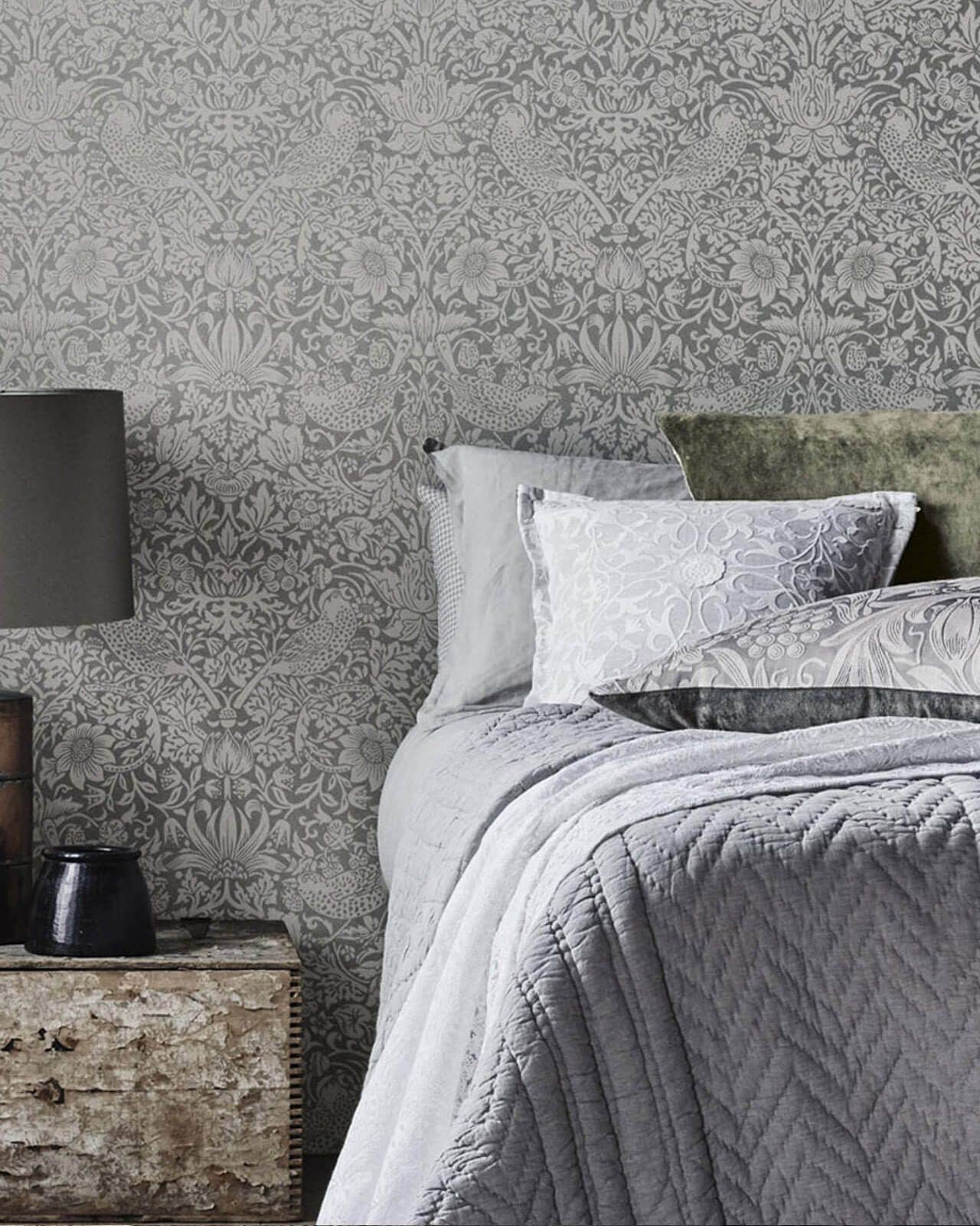 William Morris & Co. Wallpaper - Pure Strawberry Thief Ecru/Cream image