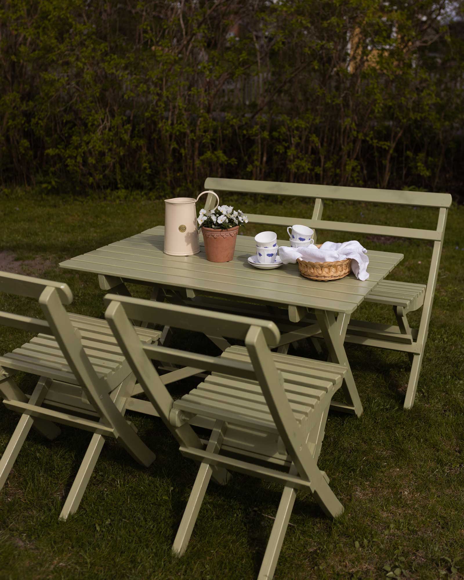 Trädgårdsgrupp Äppelviken - Obehandlad furu image