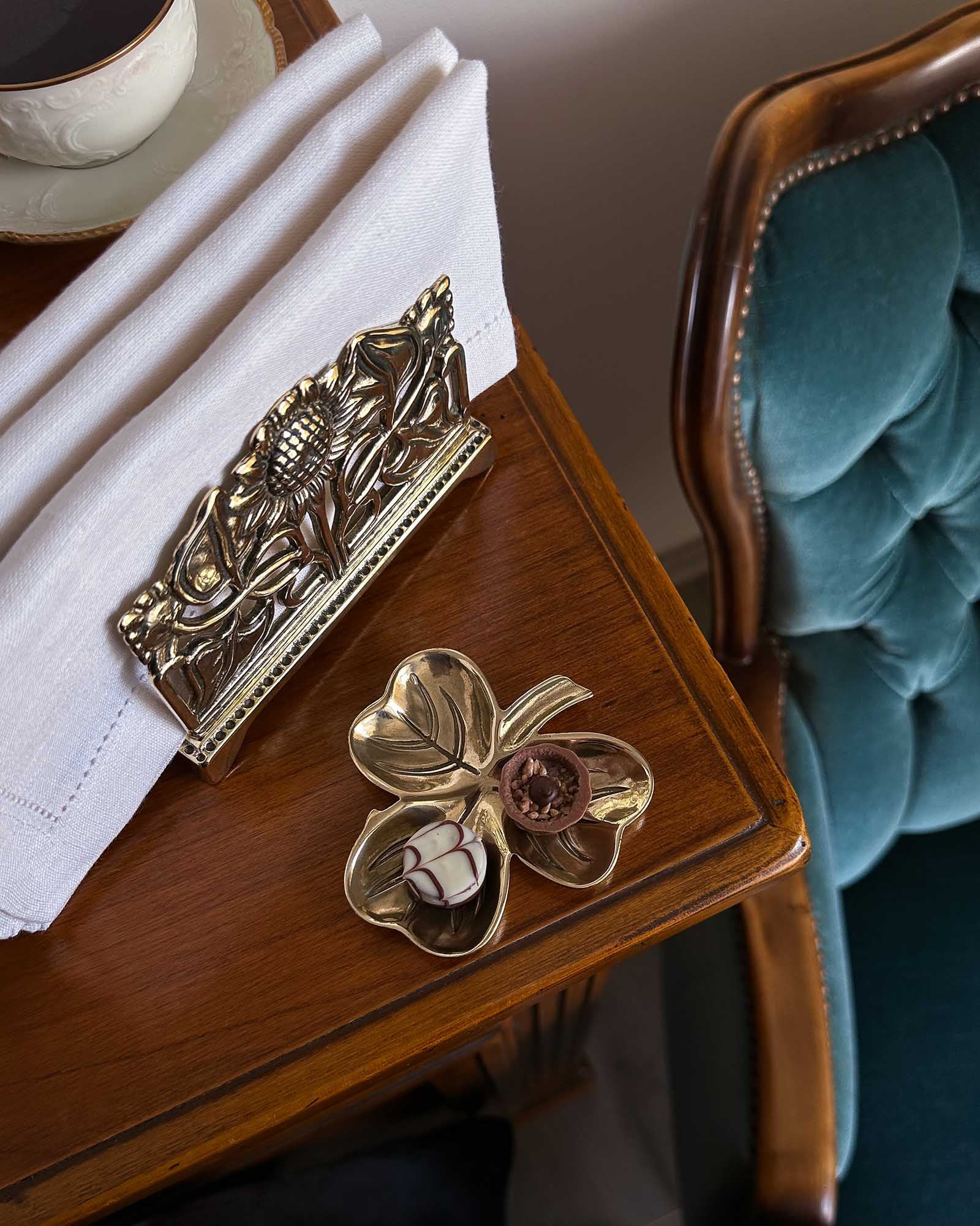 Kleine Schale - Dreiblättriges Kleeblatt aus Messing image