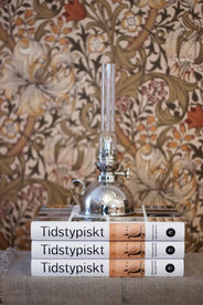 Bok - Tidstypiskt - Arkitekturdetaljer i flerbostadshus 1880-1990 thumbnail image