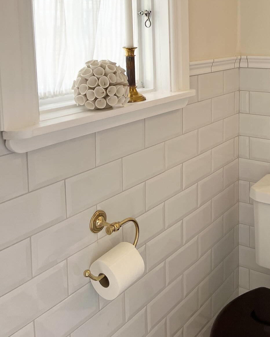 Brighton toilet paper holder - Brass image