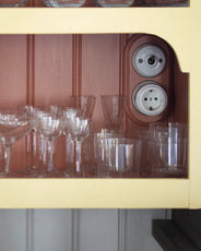 Spenstig strømbryter - Hvit porselen/antikk bronse thumbnail image