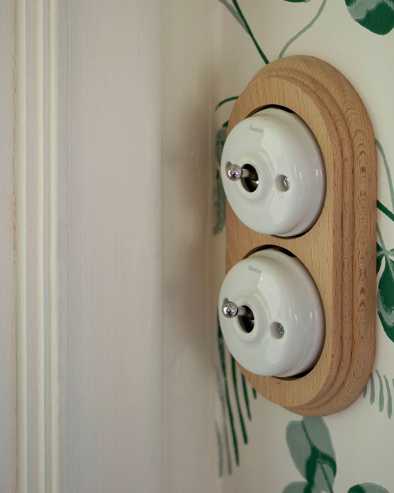 Fontini Dimmer - White Porcelain/Chrome, Surface-Mounted image