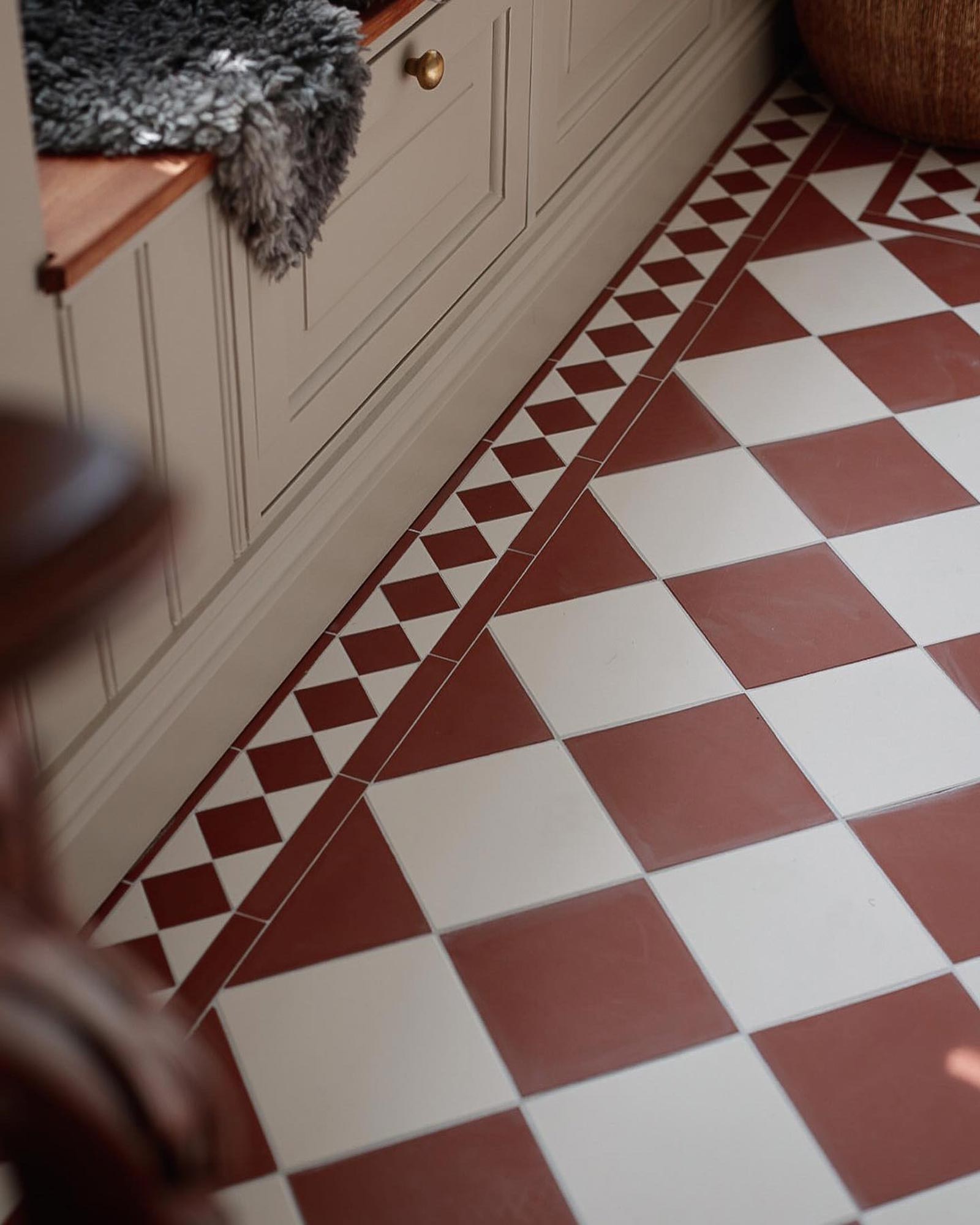 Durable granite ceramic floor tilessplit-banner image