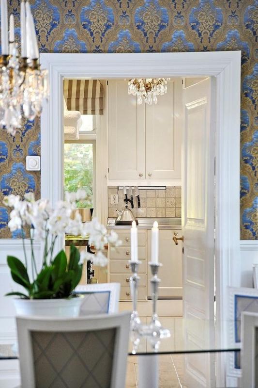 Wallpaper - Nilsagården blue/gold image