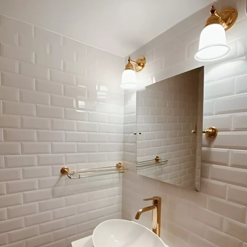 Badrumslampa - Adelborg mässing, benvit klocka image