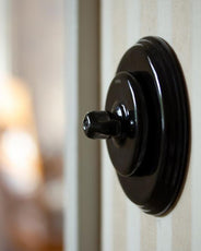 Dobbeldimmer - Vridimmer med (kronevender) svart porselen thumbnail image