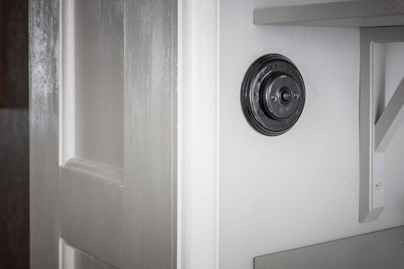 Fontini Dimmer- Black Porcelain Push-Button Switch image