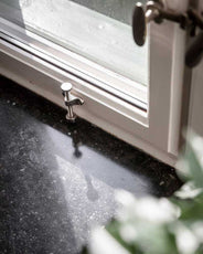 Vädringsbeslag - Fönsterhållare 75 mm nickel thumbnail image