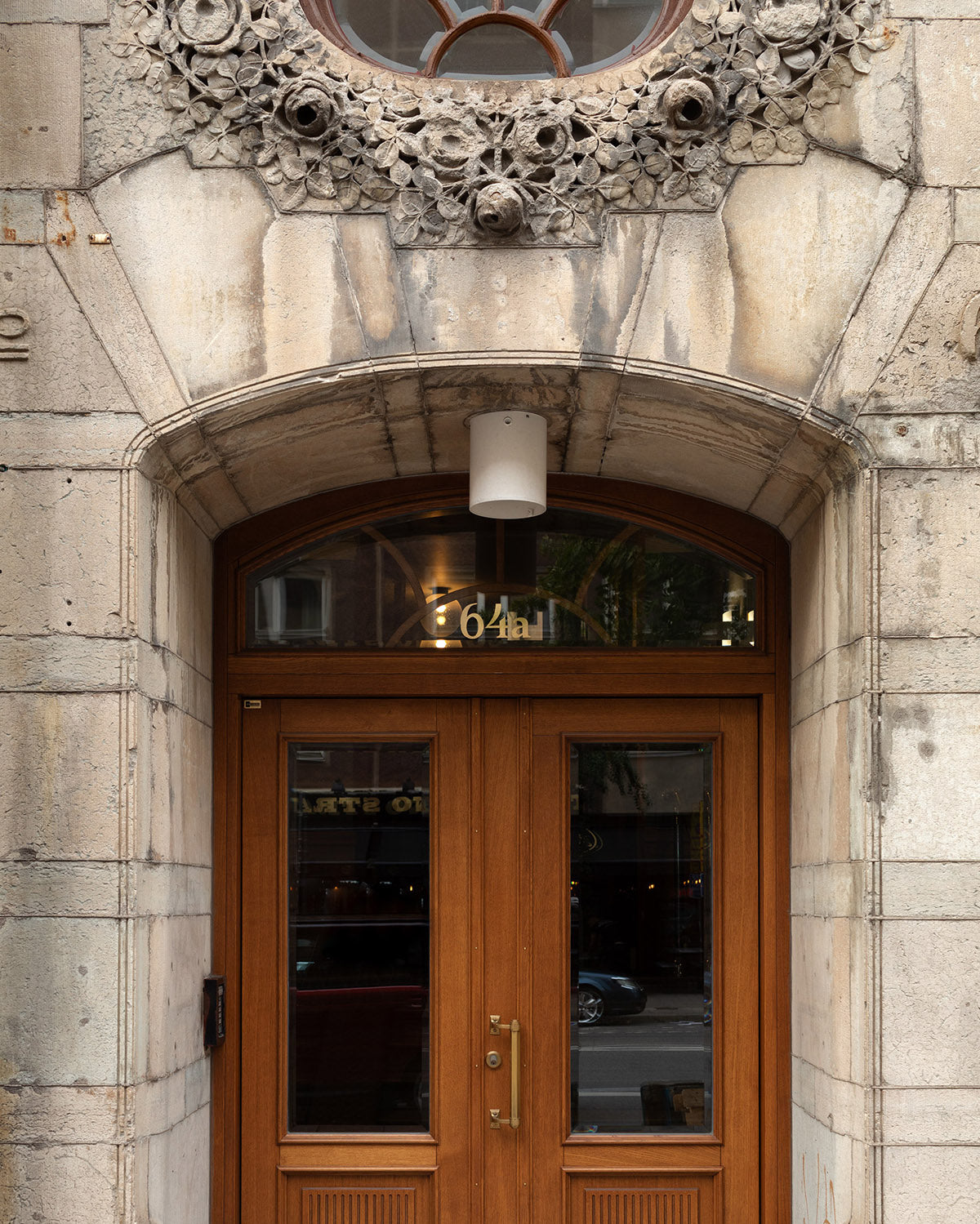 Bostadsrättsförening - Entré och trapphus i gammaldags stil