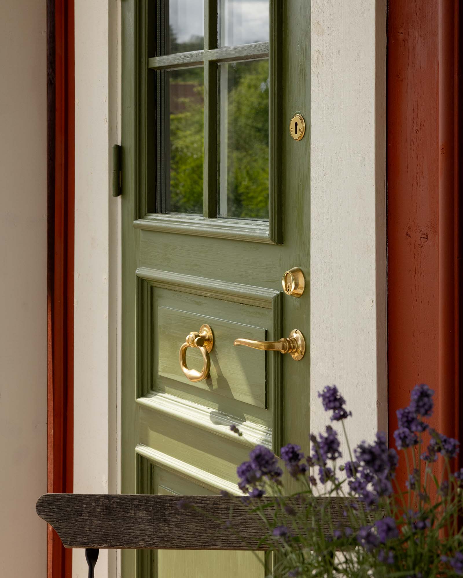 Door Knocker - Round brass image