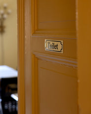 Emaljskylt - Toilet vit/svart thumbnail image