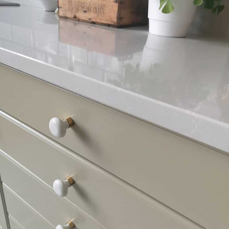 Knop - Porcelænsknop, hvid/messing image