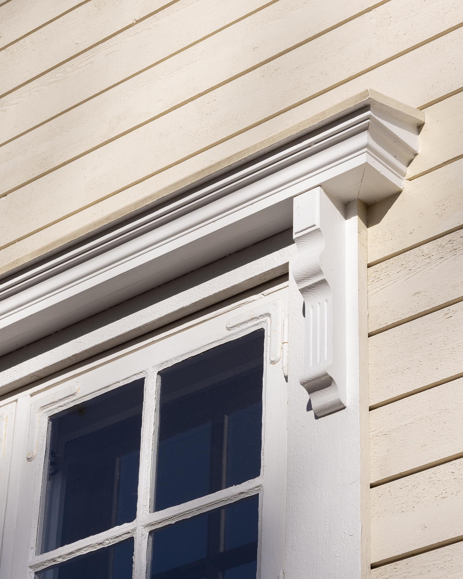 Window Crown Molding - Rustic 2 image