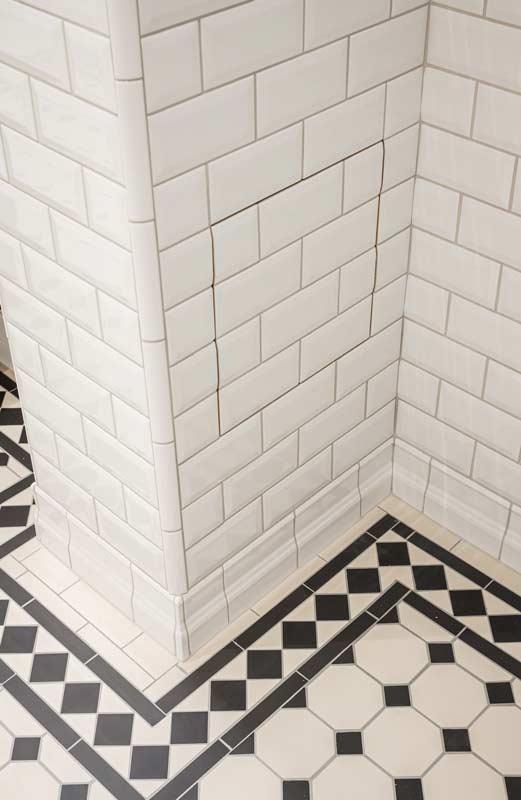 Flis Victoria - Hjørne til gulvlist hvit, blank image