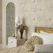 William Morris & Co. Tapet - Larkspur Green/Coral thumbnail image