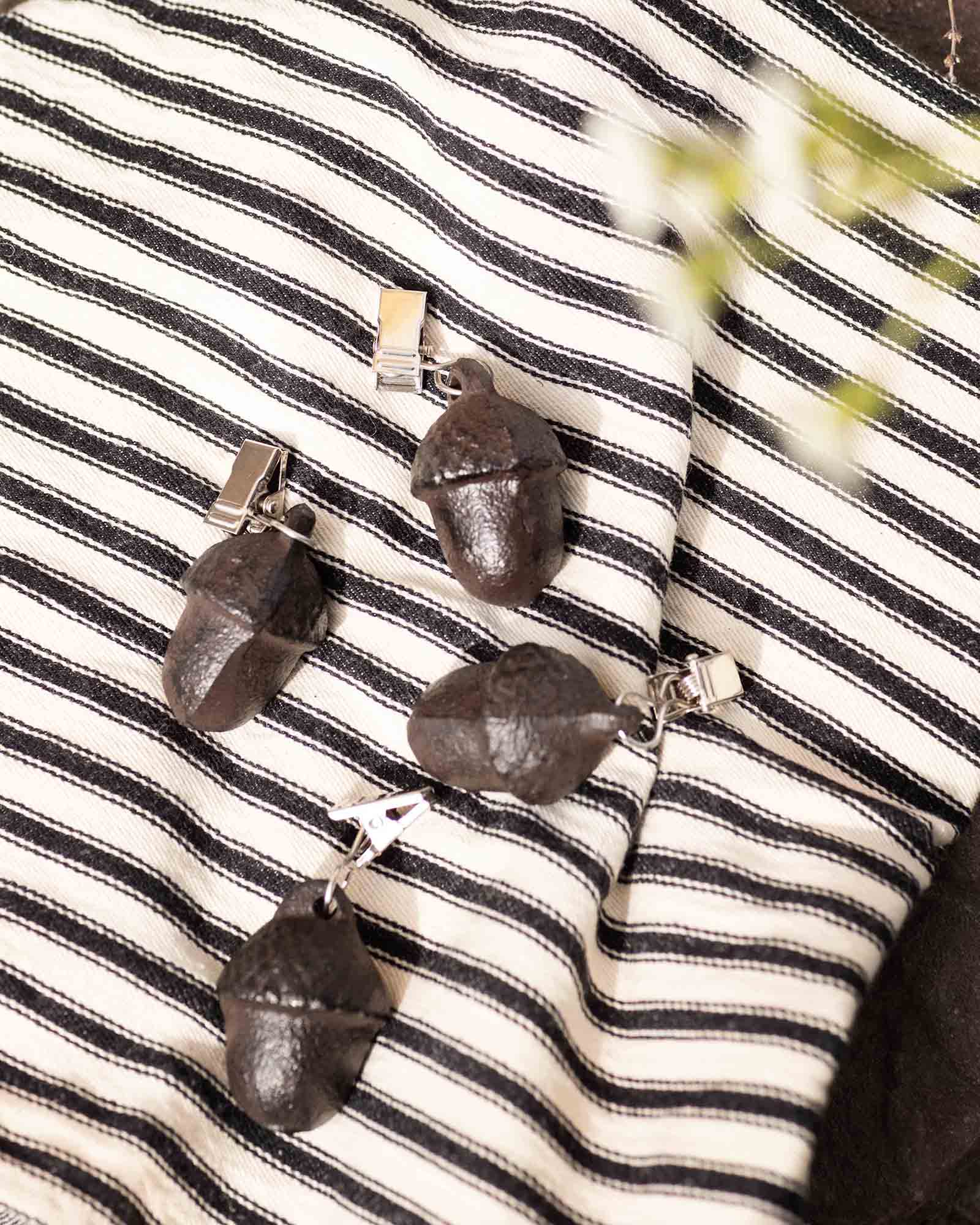 Tablecloth Weight Cast Iron - 4-pack Acorns image