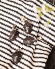 Tablecloth Weight Cast Iron - 4-pack Acorns thumbnail image