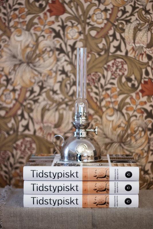 Bok - Tidstypiskt - Arkitekturdetaljer i flerbostadshus 1880-1990 image