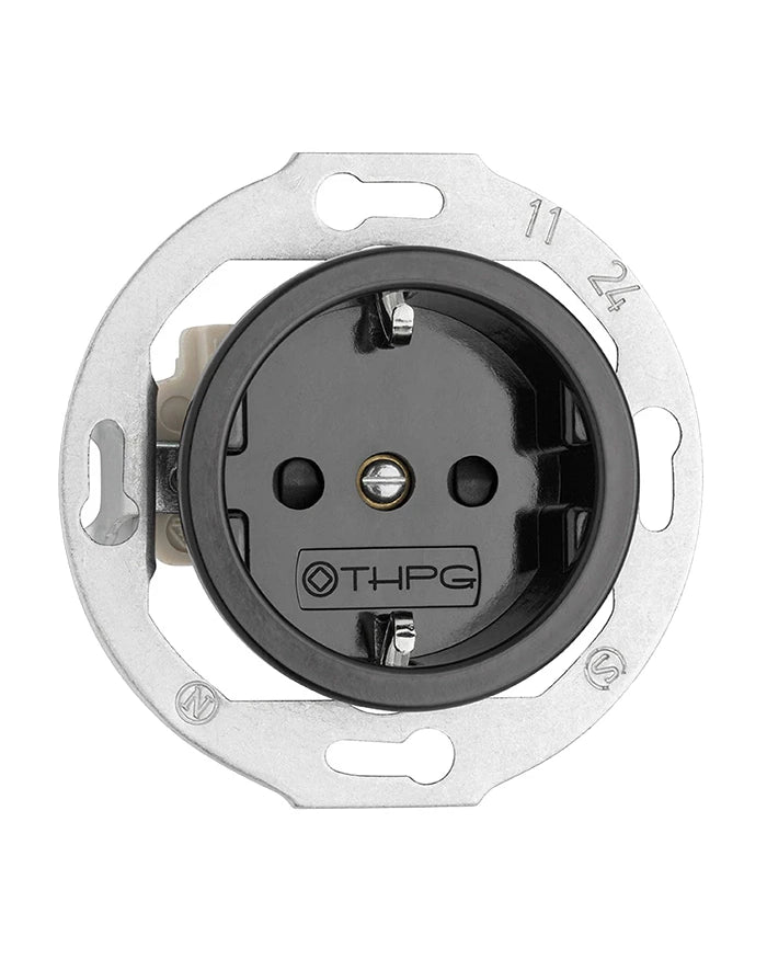 Socket Outlet – Single – Black porcelain