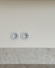 Eluttag vit porslin - ABB Decento thumbnail image
