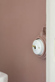 Dimmer - Hvit porselen/messing thumbnail image
