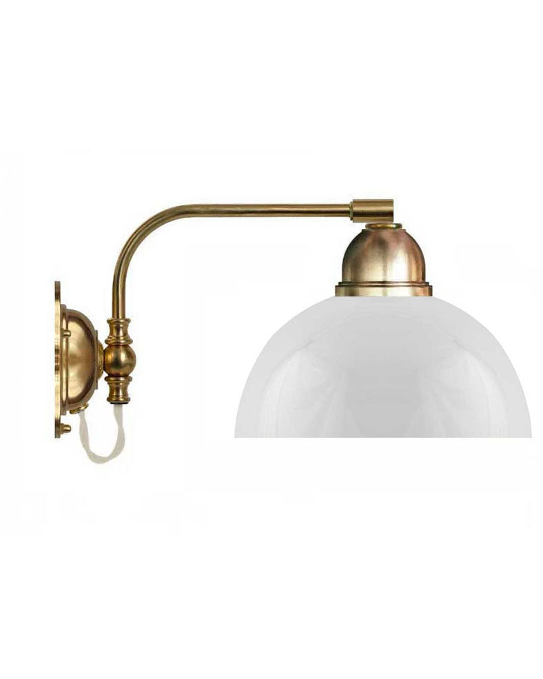 Applique murale - Gripenberg laiton, demi-sphère opale, blanc