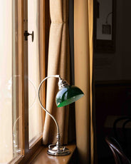 Bordlampe - Lagerlöf nikkel, grønn glasskjerm thumbnail image