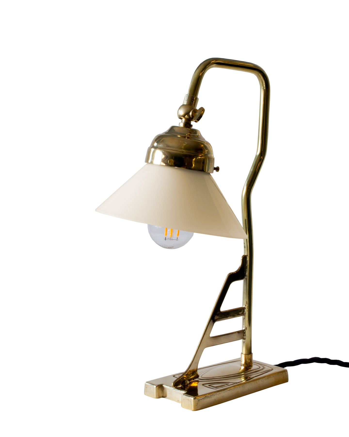 Brass Table Lamp – Model 1900 with Off-White Shade