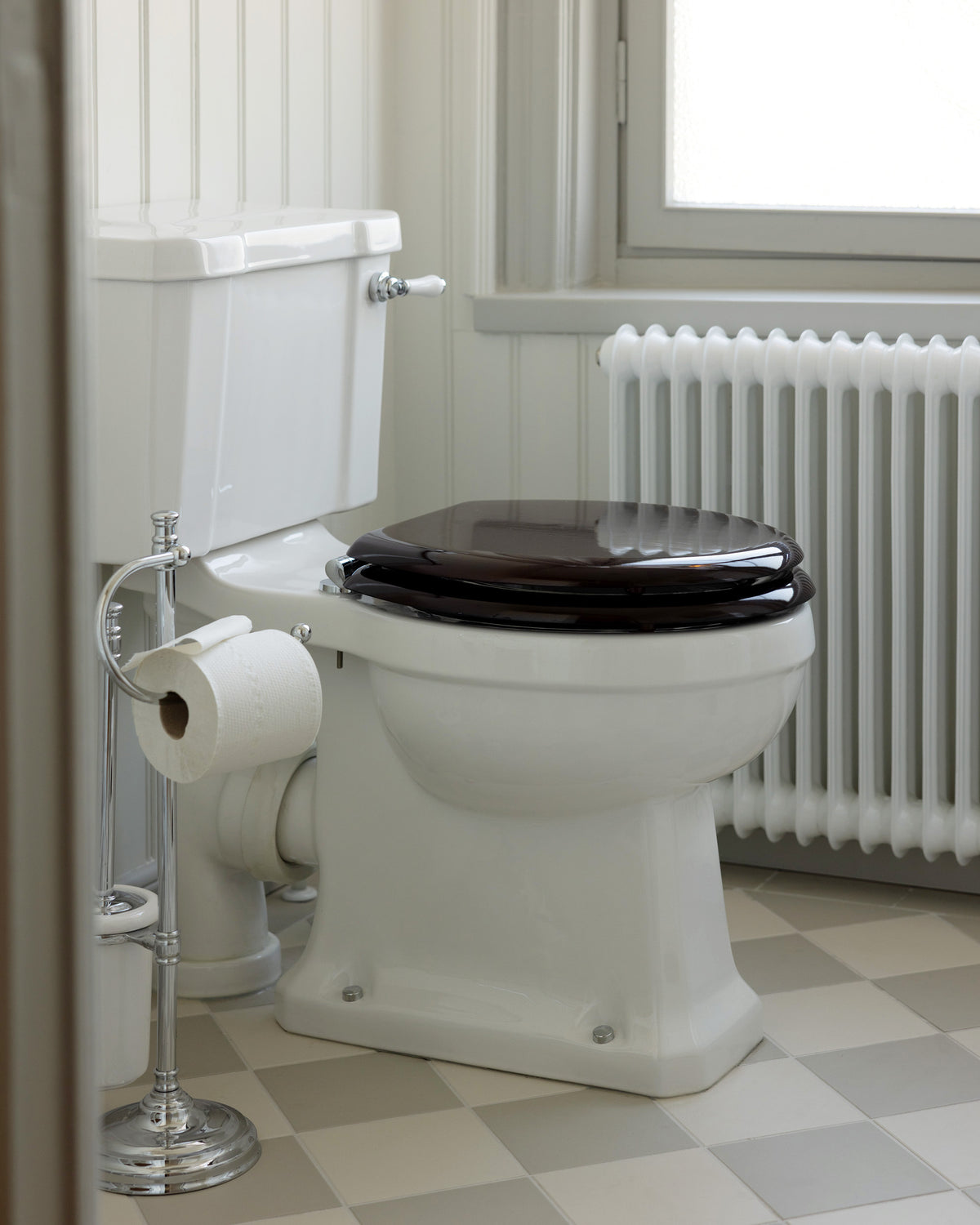 WC - WC au sol Burlington, réservoir étroit et siège image