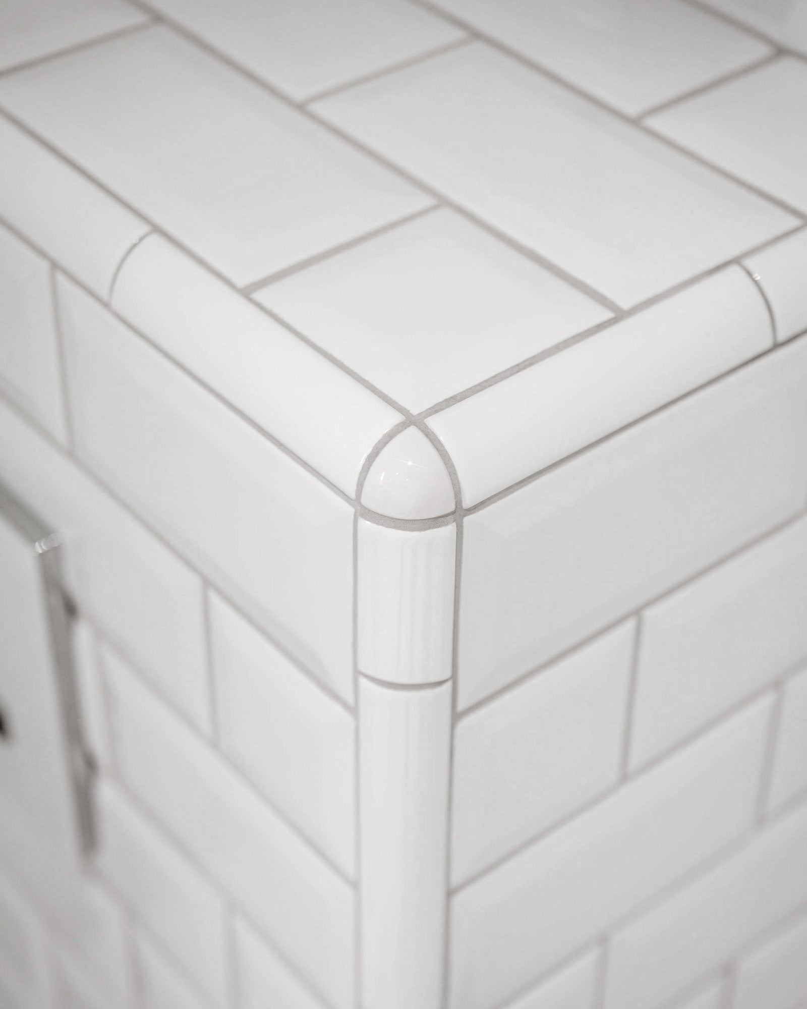 Tile Victoria - Corner piece for tile edge white, glossy image