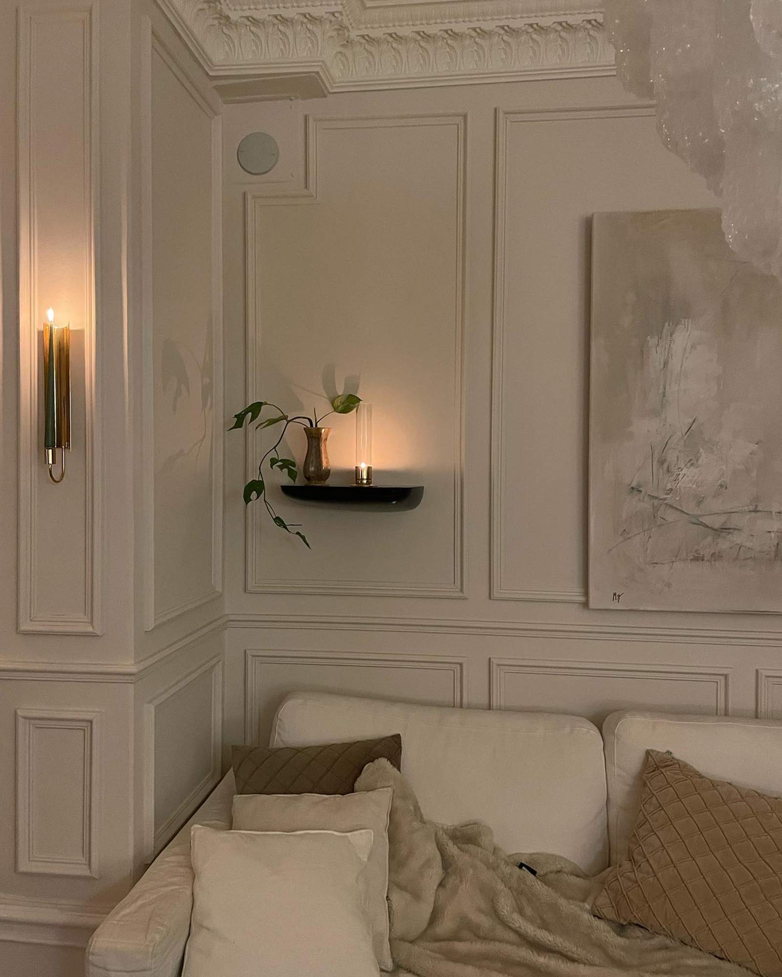 Living roomsplit-banner image