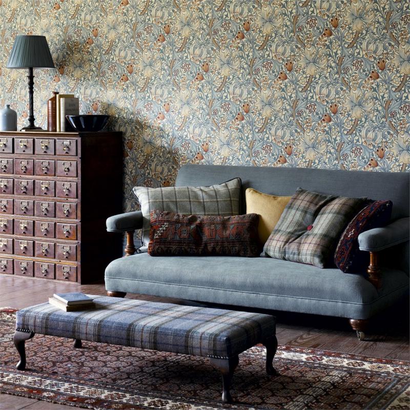 William Morris & Co. Tapet - Golden Lily Pale Biscuit image