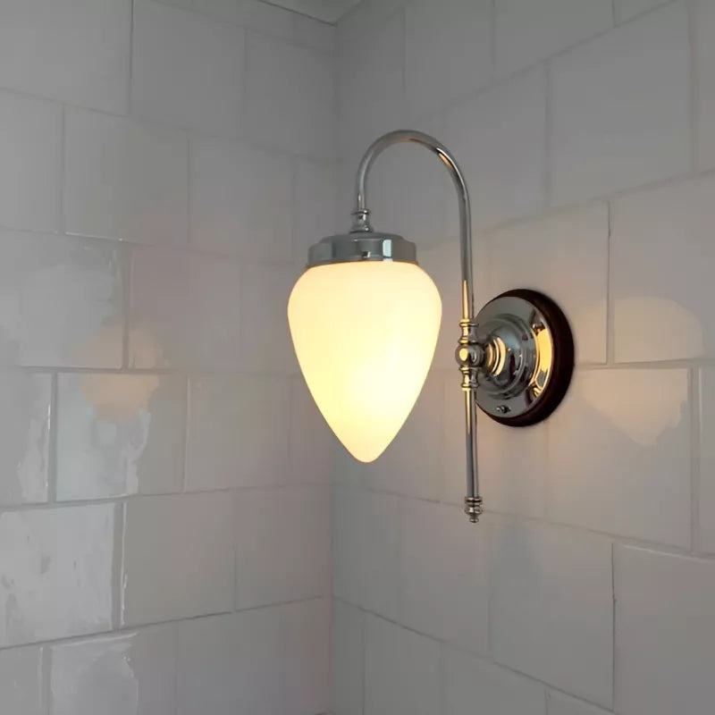 Badrumslampa - Blomberg 80 förnicklad opalvit droppe image